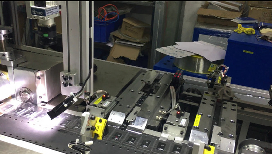 2 Chip 4 Chip Card Mini SIM Card Packing Machine PLC Control YUP-MC-8000 8000pcs/hour