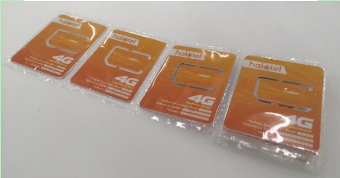 2 Chip 4 Chip Card Mini SIM Card Packing Machine PLC Control YUP-MC-8000 8000pcs/hour
